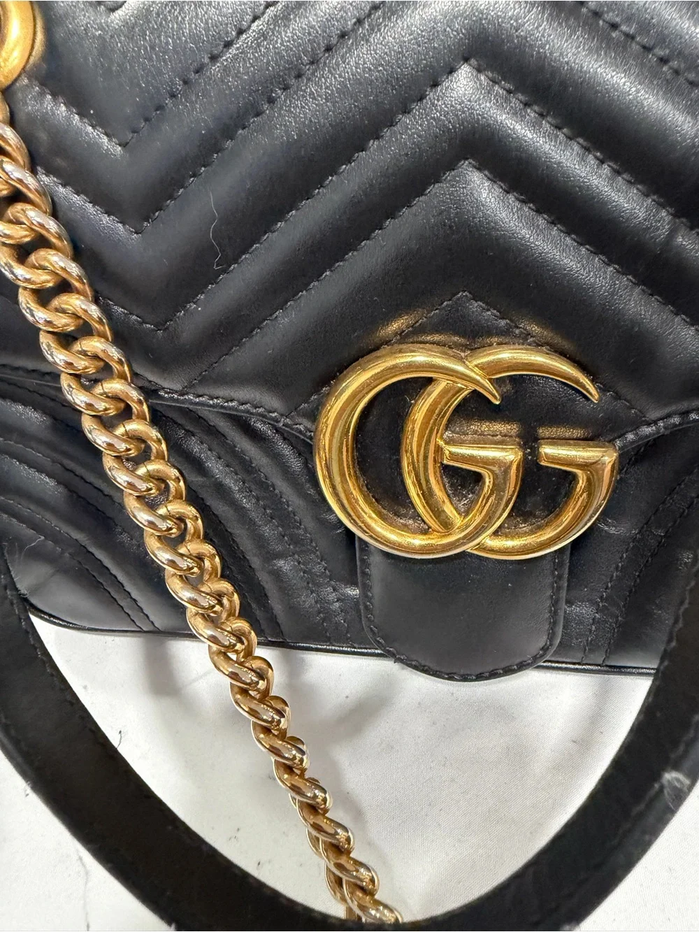 Gucci Black Chevron Matelassé Shoulder Bag with Gold Double G
